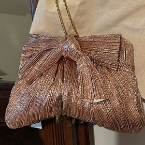 New with Tags Loeffler Randall
Rayne Clutch, Dune